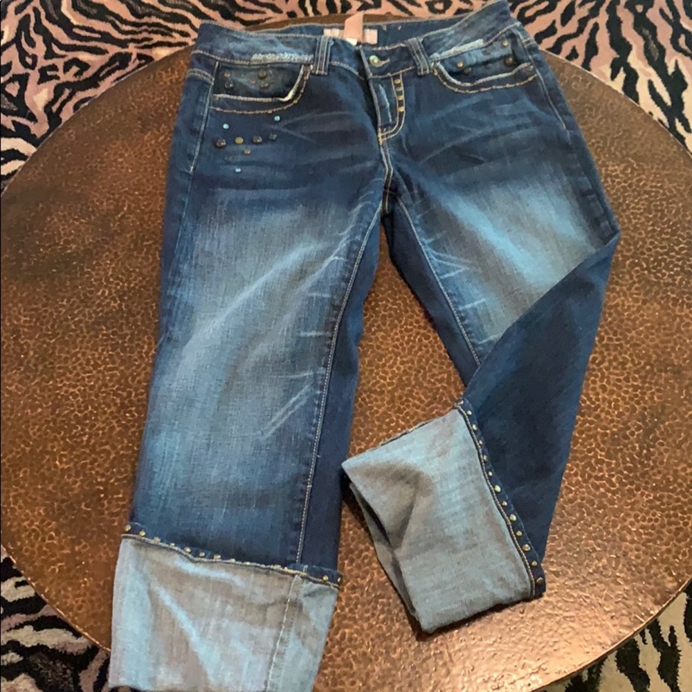 Authentic Candies crop roll cuff peace stud jeans
